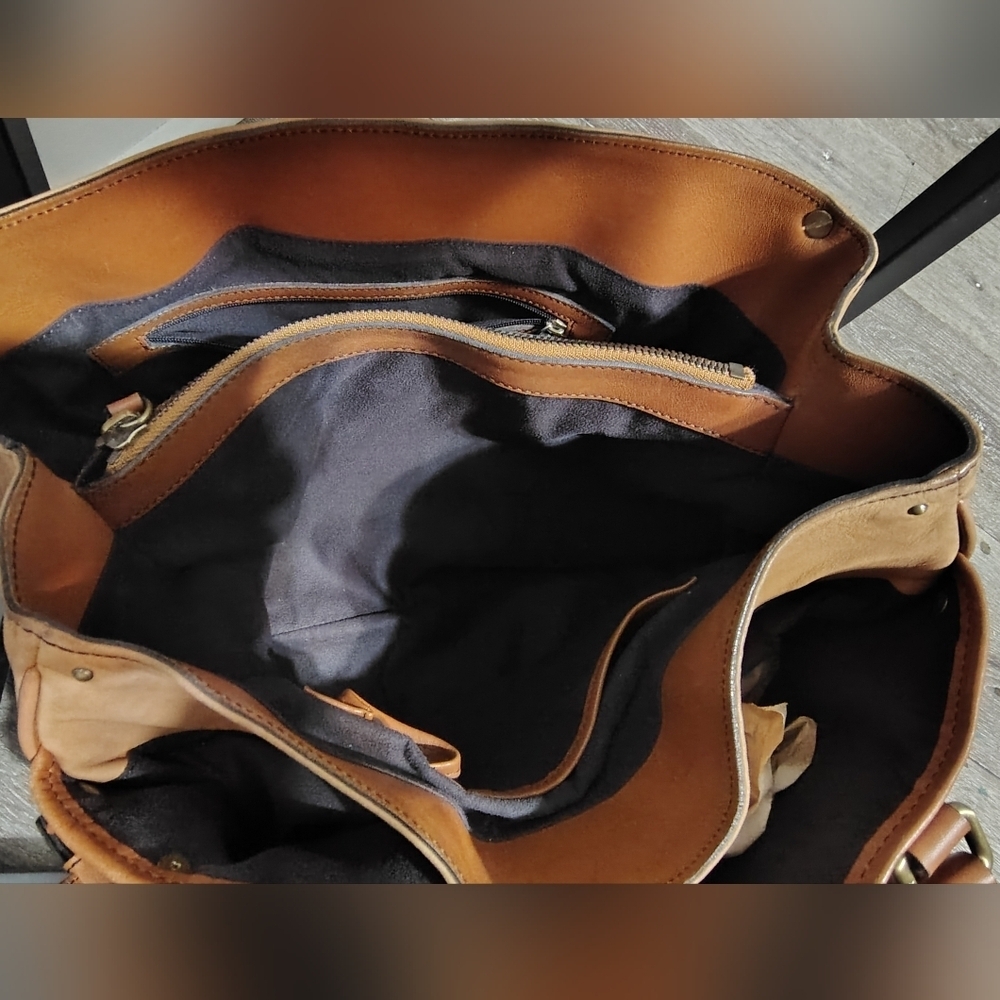 Tan Leather Women's Bag - Picture 10 of 16